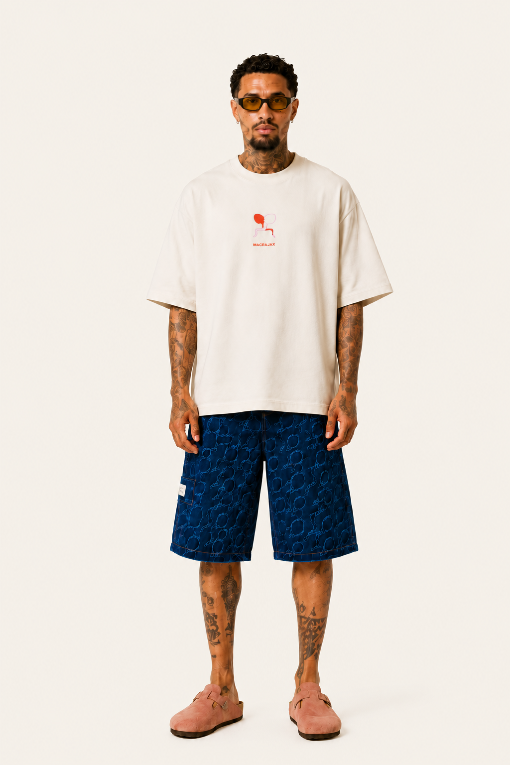 "To kiss you." Tee